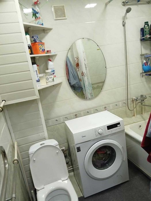 3-х комнатная возле Транспортного института!!