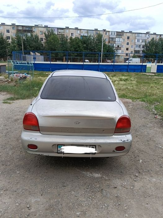 Hyundai sonata 2001