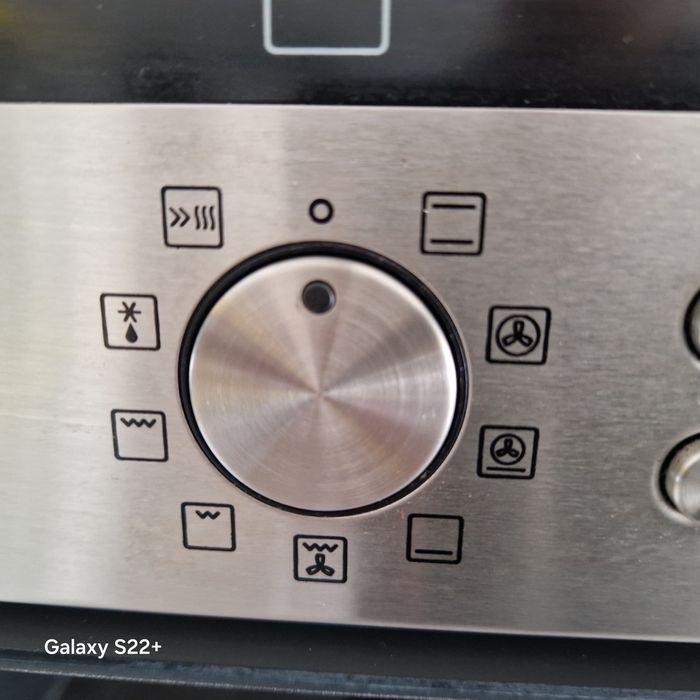 Фурна за вграждане SIEMENS