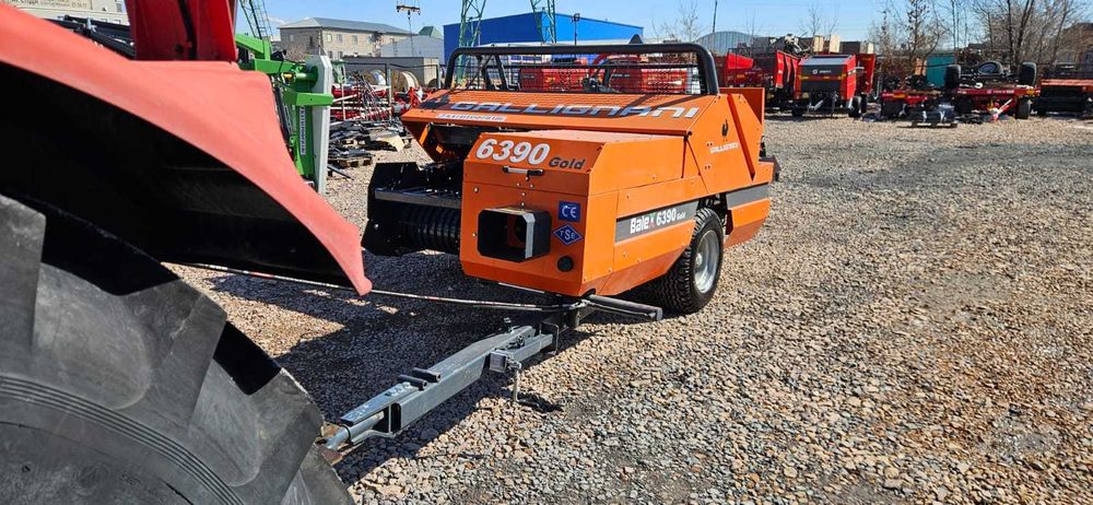 Пресс-подборщик тюковый