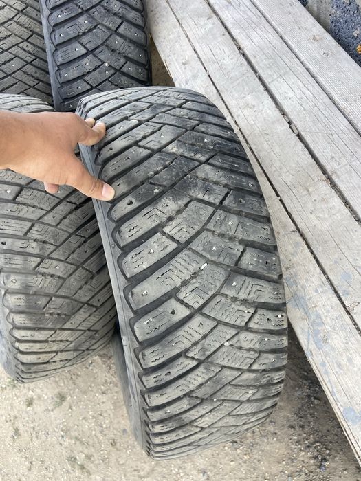 Продам зимнию резину R16