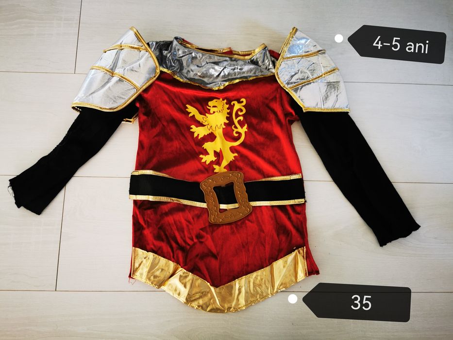 Vând costumații carnaval baieti