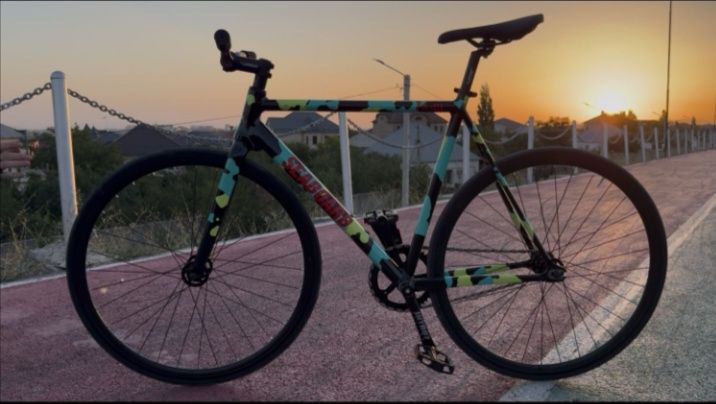 Fixed gear seaboard fa01