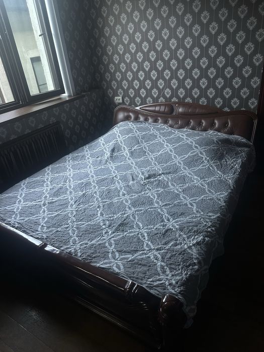 В продаже мебель