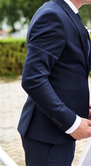 Мъжки костюм от сако и панталон Зара