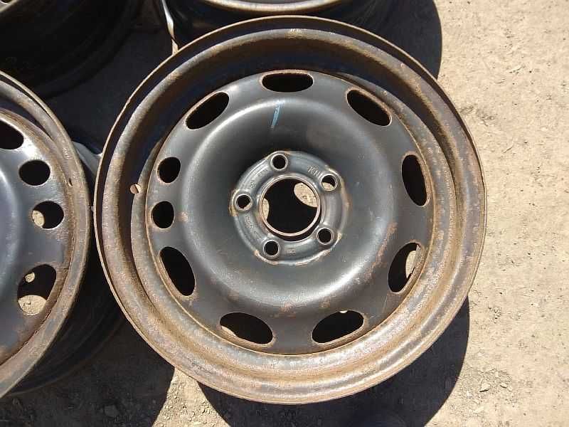 Продам металлические диски на Opel