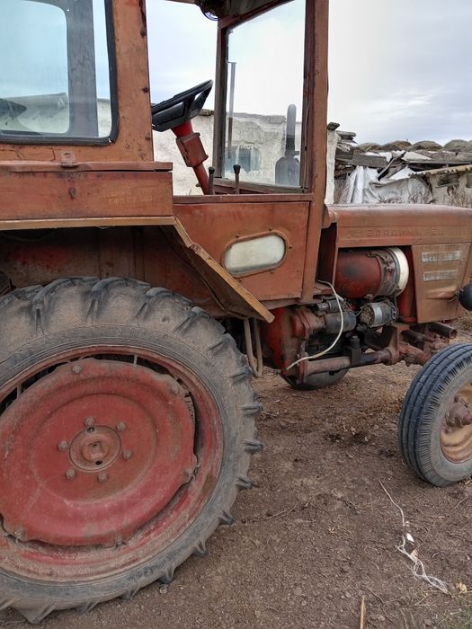 Продам трактор Т-25