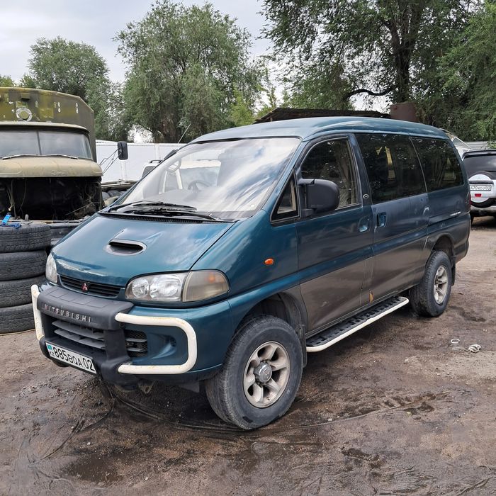 Митсубиси делика