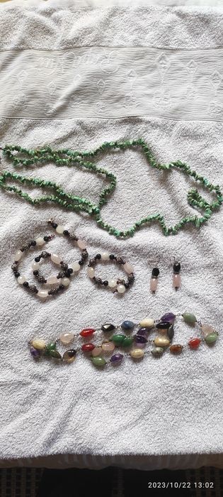 Набор украшений серьги, бусы, кулоны