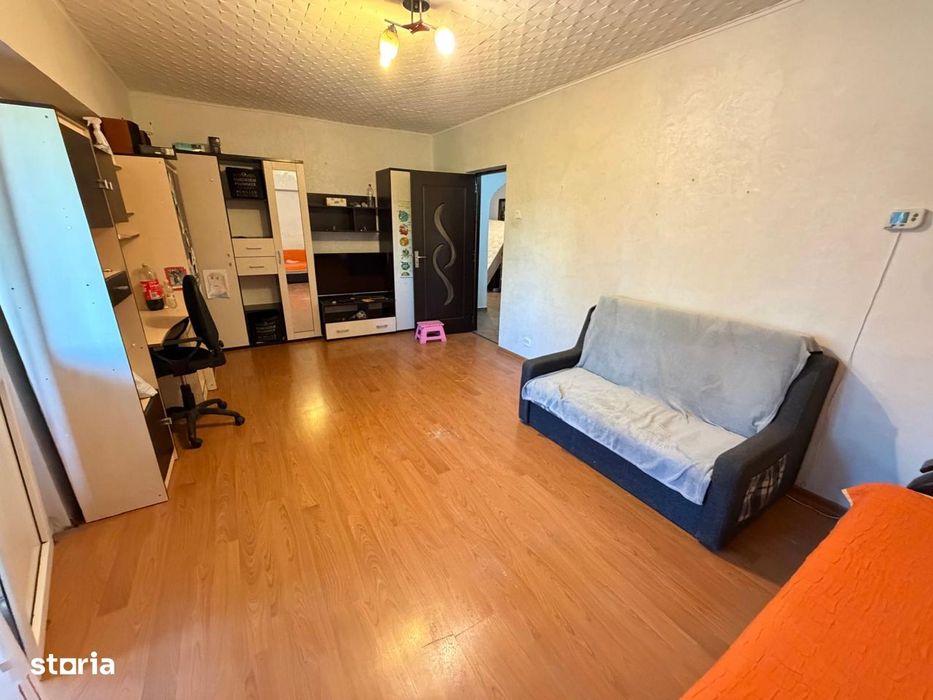 Apartament 3 camere, DECOMANDAT, ETAJ 1, Esplanada Nicolina