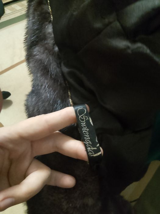 Шуба продается щуба