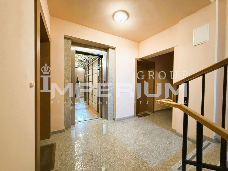 Дава се под наем Тристаен апартамент в Варна, Център - 95 кв.м за 997.05 € - Снимка #10