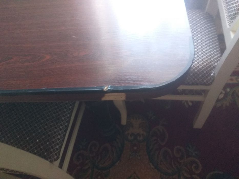 Гостинный   стол