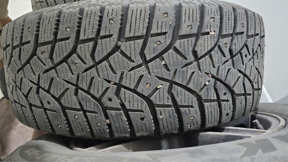 Продам зимнюю шину