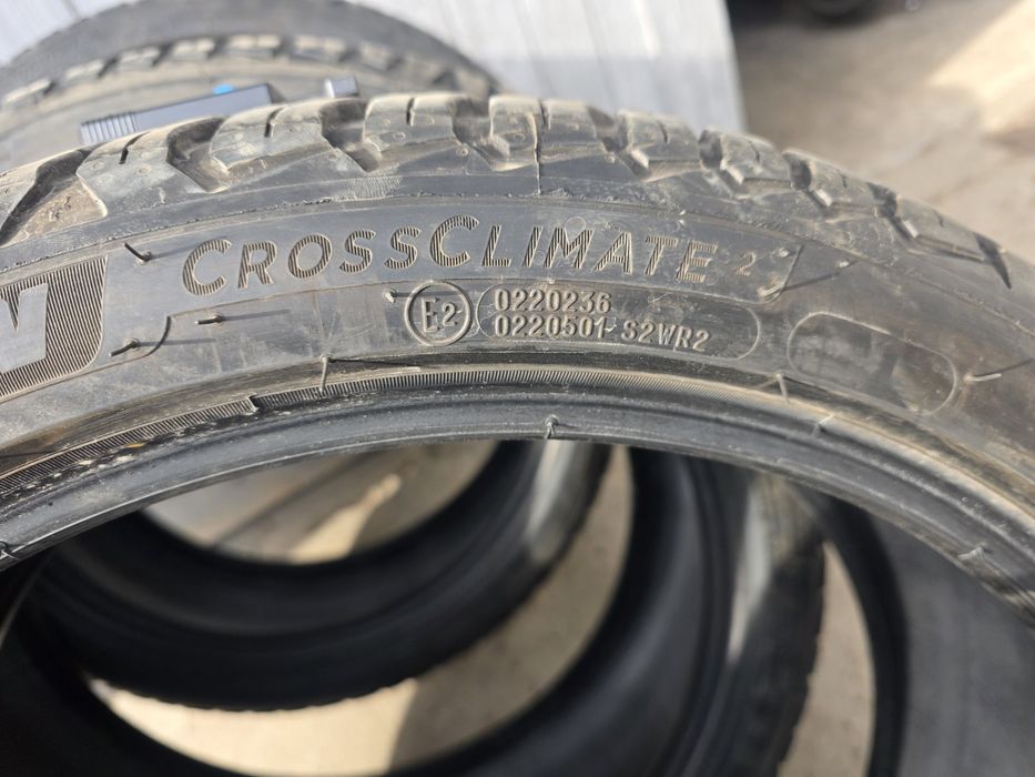 225/40/18 Micheline CrossClimate 2   DOT4724
