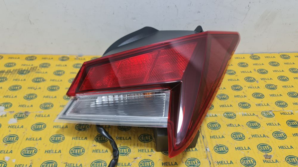 Lampa tripla stop dreapta Hyundai Elantra 7 VII cn7 92402AA000