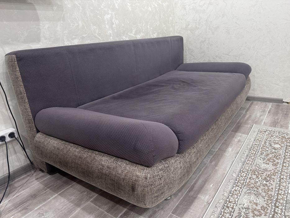 Продам диван в хорошем состоянии