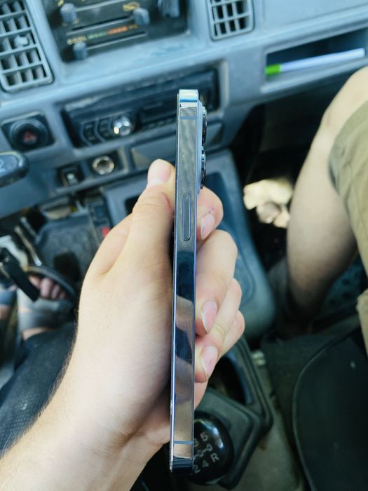 Iphone 13 pro sotladi ideal holatda narxi yana kelishilinadi