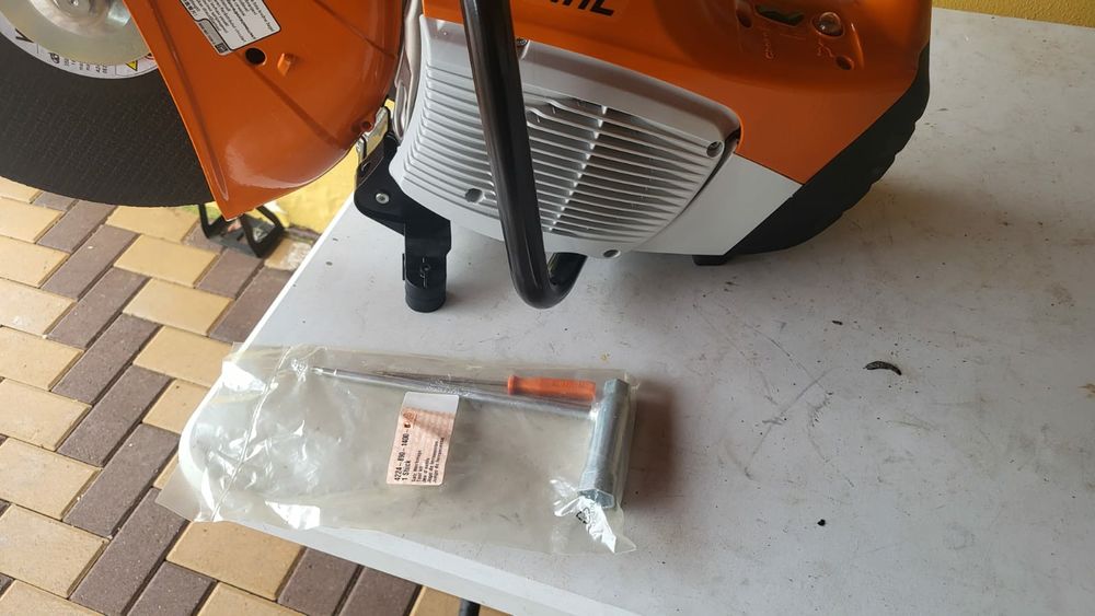 Drujba profesionala de beton Stihl TS 420