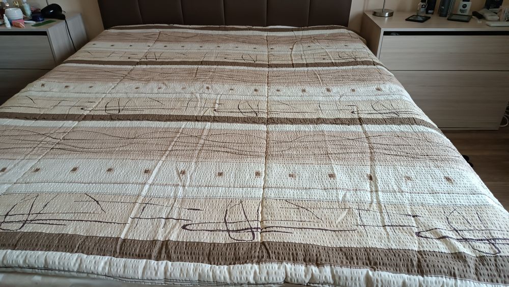 Олекотена завивка 190х200 дамаската е крепон