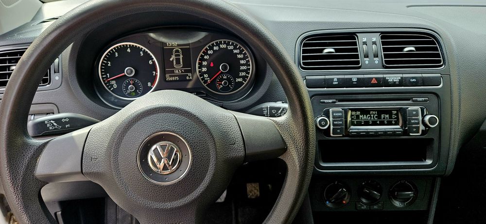 Se vinde VW Polo 1.6mpi