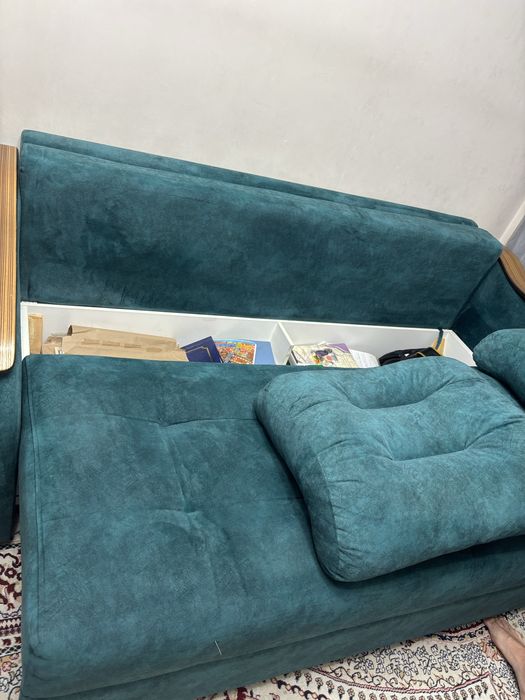 Продам диван, б/у