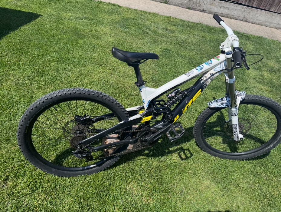 Yt tues 2011(bicicleta downhill)