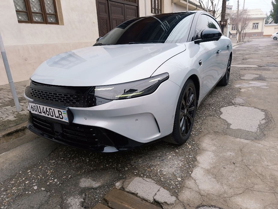 Leapmotor C01 /2023 фул позиция гибрид