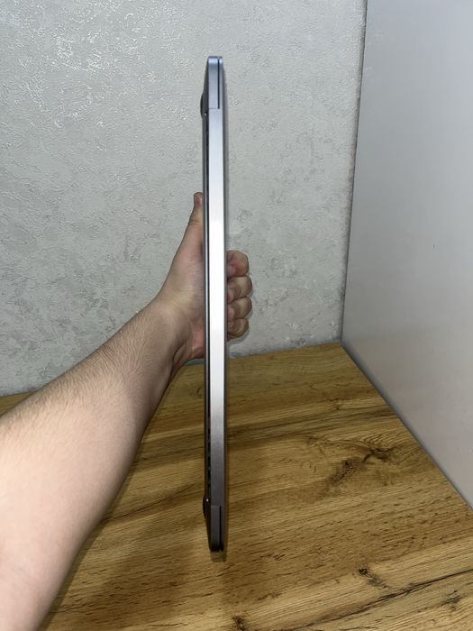 Macbook pro m1 2020, 8/256GB