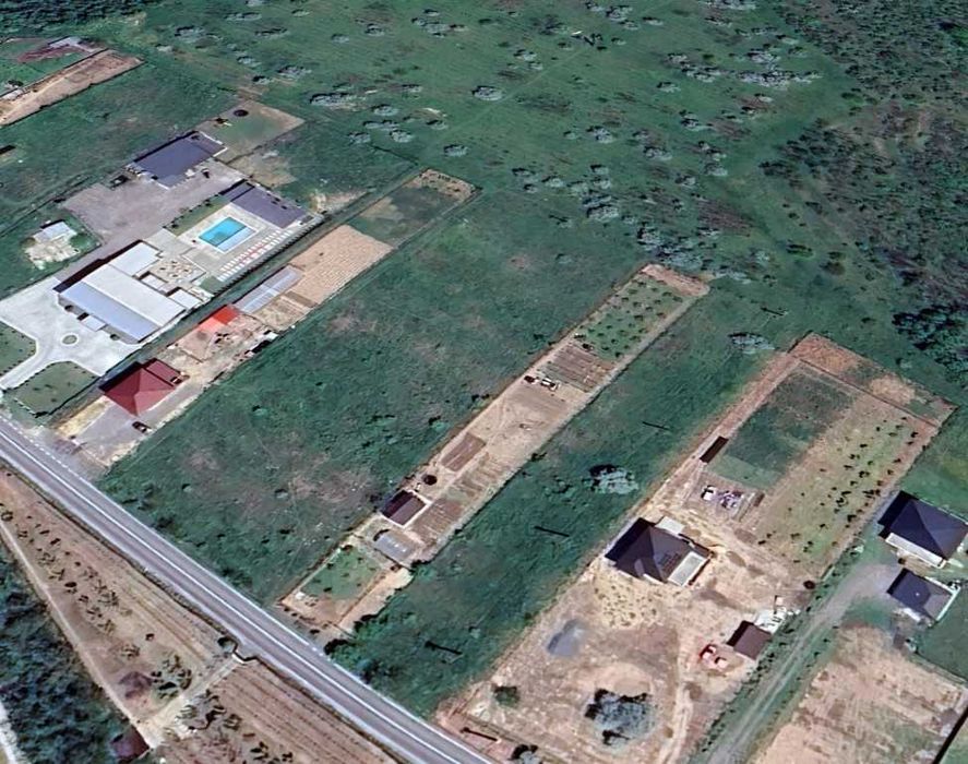 Teren intravilan de vanzare