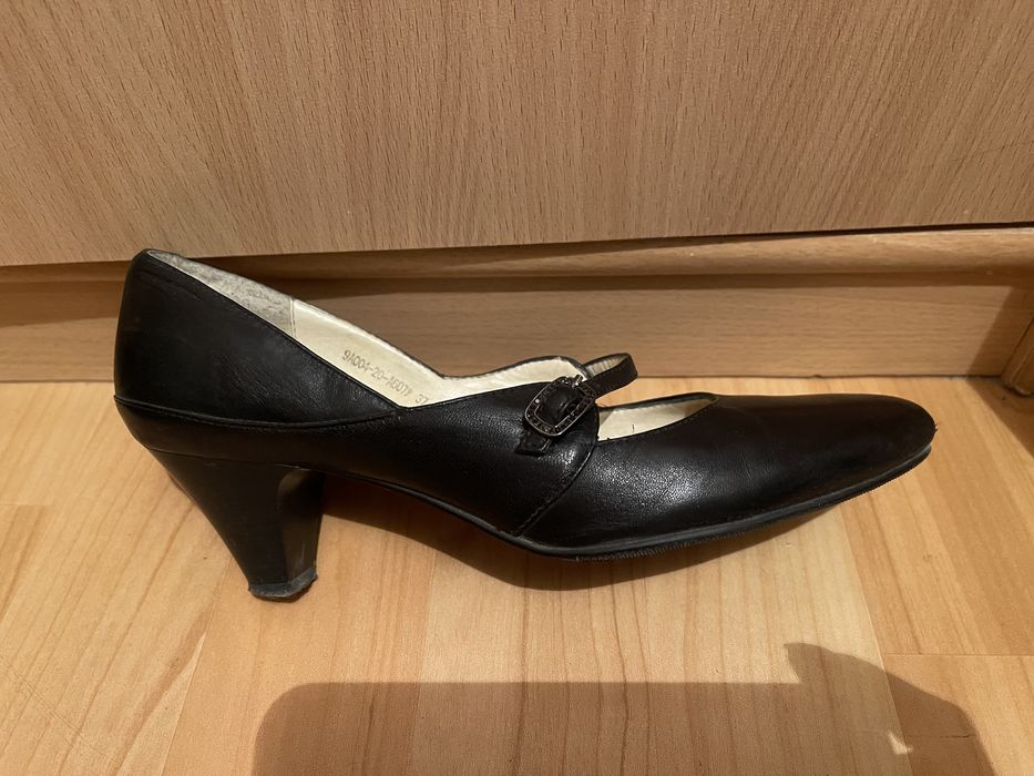 Продам туфли кожаные