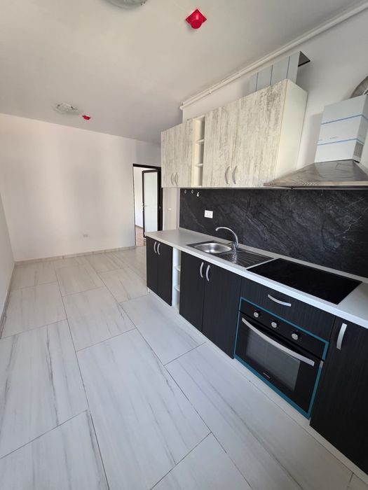 Închiriez apartament 2 camere SD