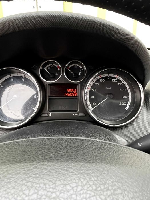 Peugeot 308 1.6 VTi Benzină • Cutie automată • 2009 • 146.000 km • 3.600 € negociabil