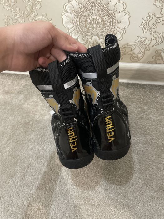 Боксерки venum для бокса