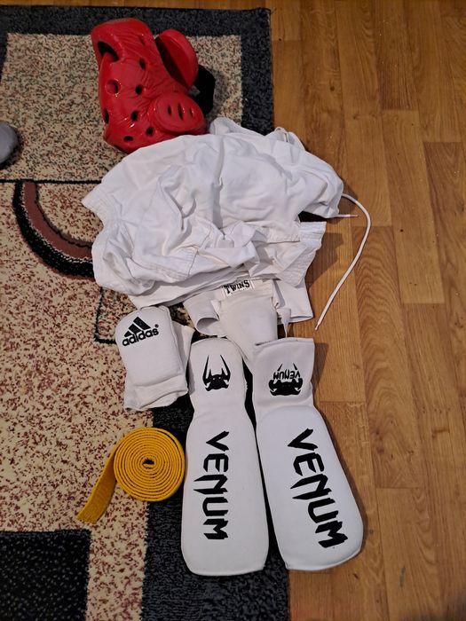 Одежда для каратэ с поясом