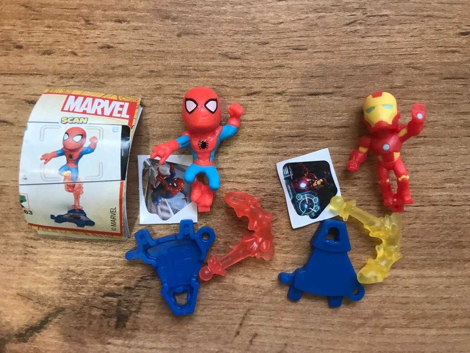 kinder Супергерои Marvel из киндер сюрприз Человек Паук