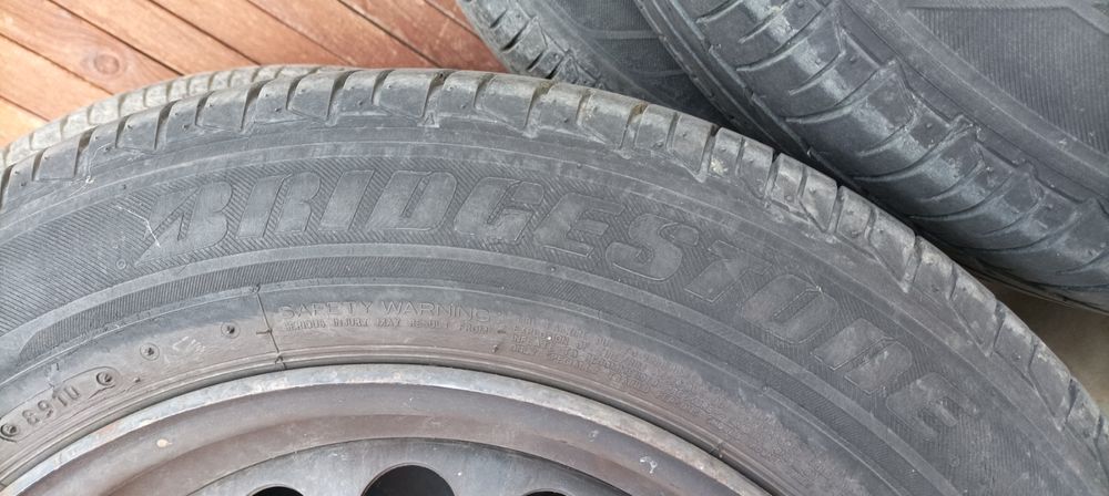 Гуми с джанти Bridgestone