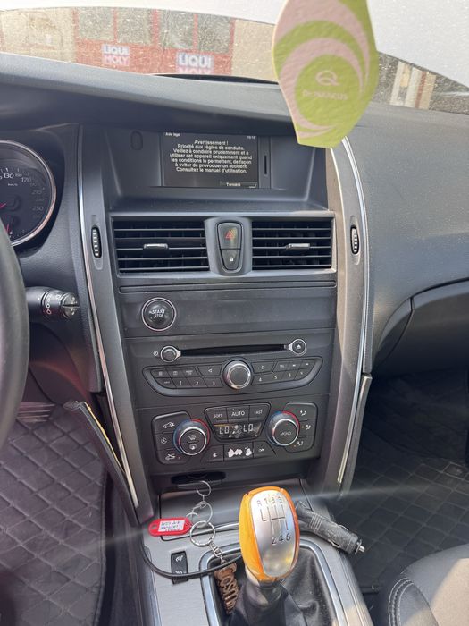 Renault Latitude 2.0 dci 150 Euro 5 avariat an 2011