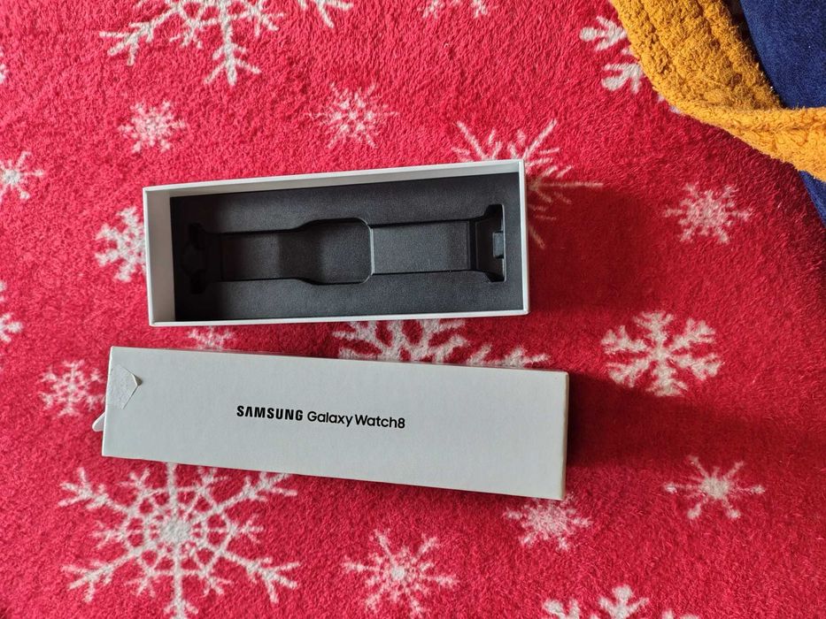 Cutie ceas Samsung watch 8
