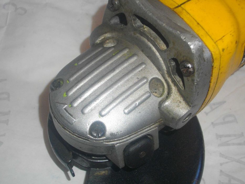 Тръбогиб Ножица кабели Шмиргел Ъглошлайф DeWALT Пневматичен Ексцентър