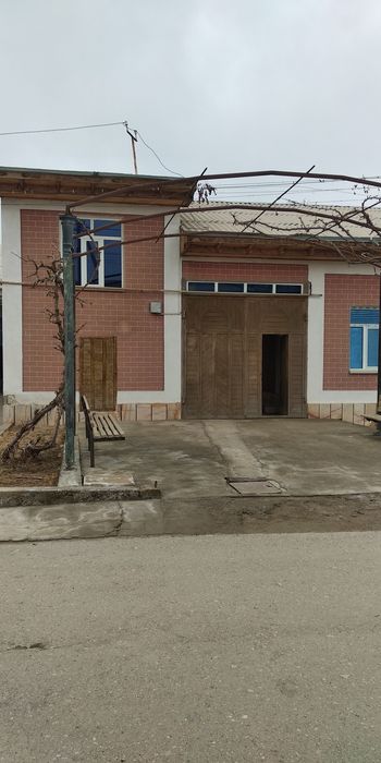 Umid posyolkada 6 sotixlik hovli sotiladi