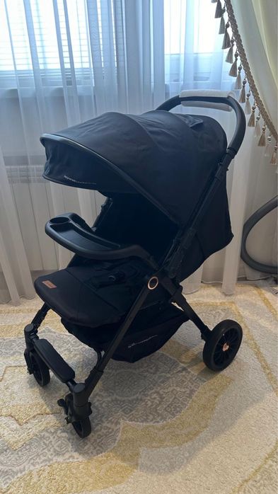 Продам детскую коляску новый в упаковке