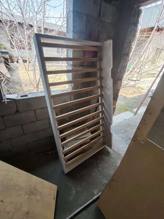 Кровать детская с матрасом