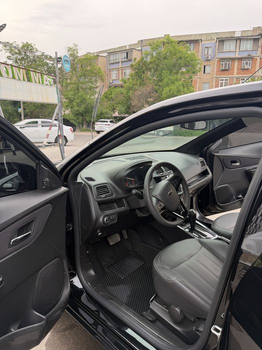 Chevrolet Cobalt 2026 — 6