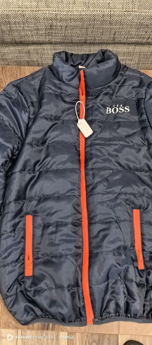 Мъжко/юношески яке BOSS размер М