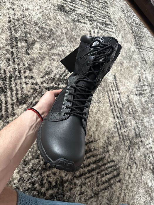 vând bocanci tactici 44