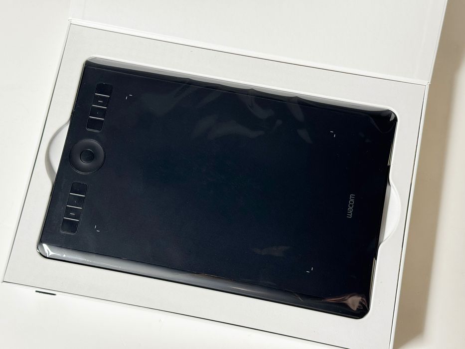 Tableta grafica Wacom Intuos Pro M, North
