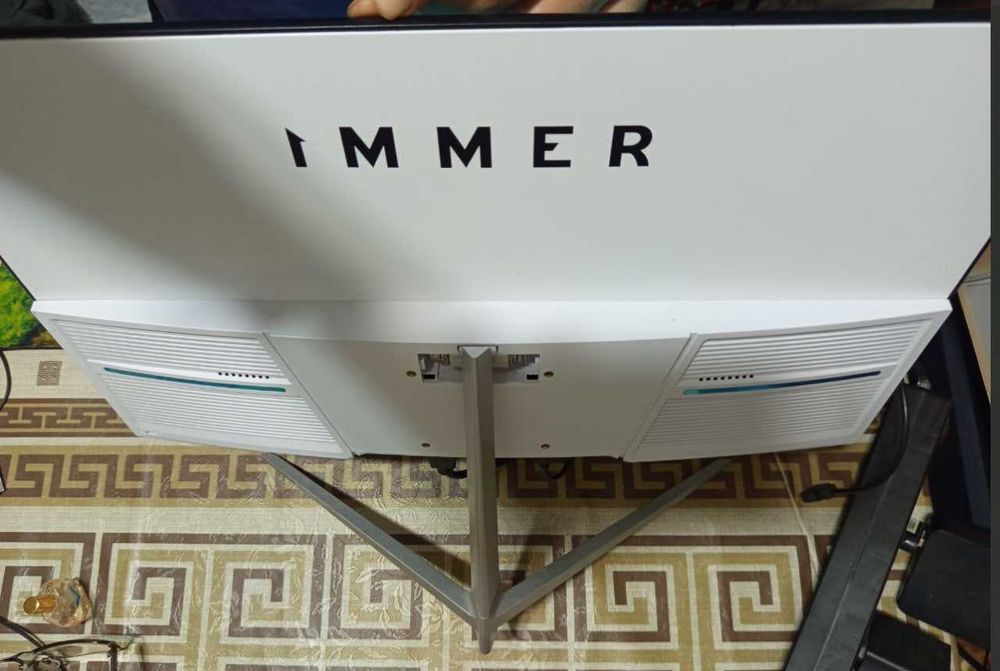 Mонитор  сотилади IMMER 22 Ок ранг