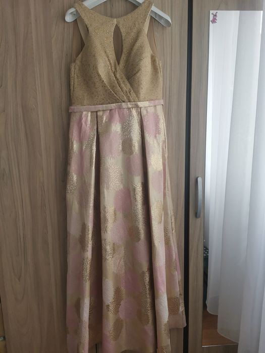 Rochie super elegantă