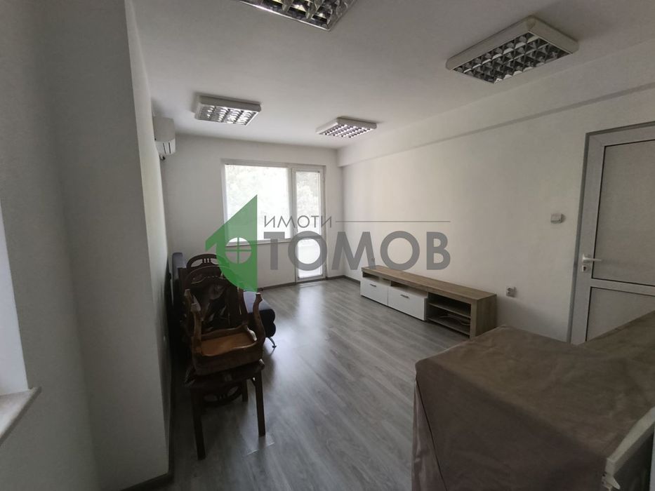 Дава се под наем Офис в Стара Загора, ОРБ - 64 кв.м за 306 € - Снимка #8